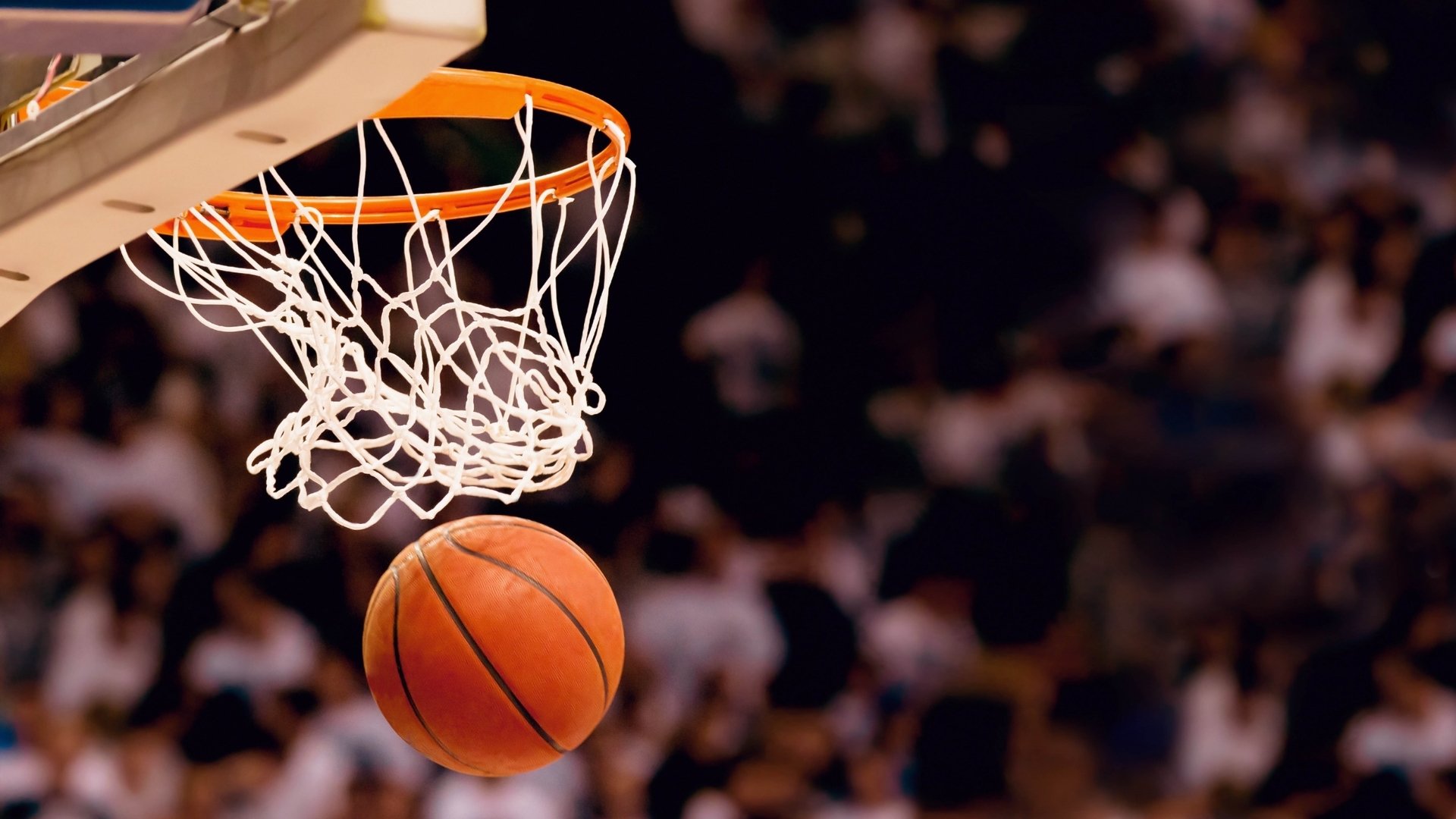 跨界传奇,当AC米兰击败里昂之夜,坎特在NBA季后赛接管比赛