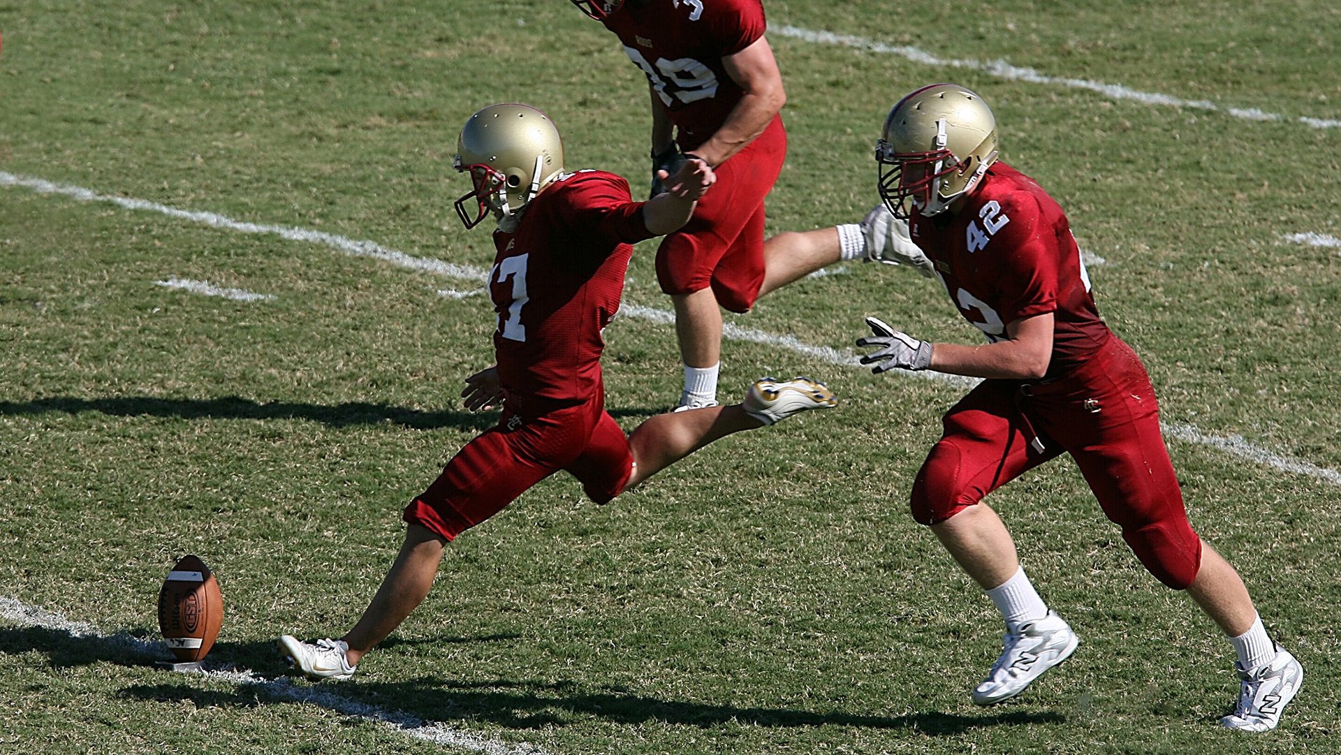 爱游戏在线-从安徒生童话到北欧神话破灭，德国战车逆转丹麦，安赛龙状态成全场隐喻